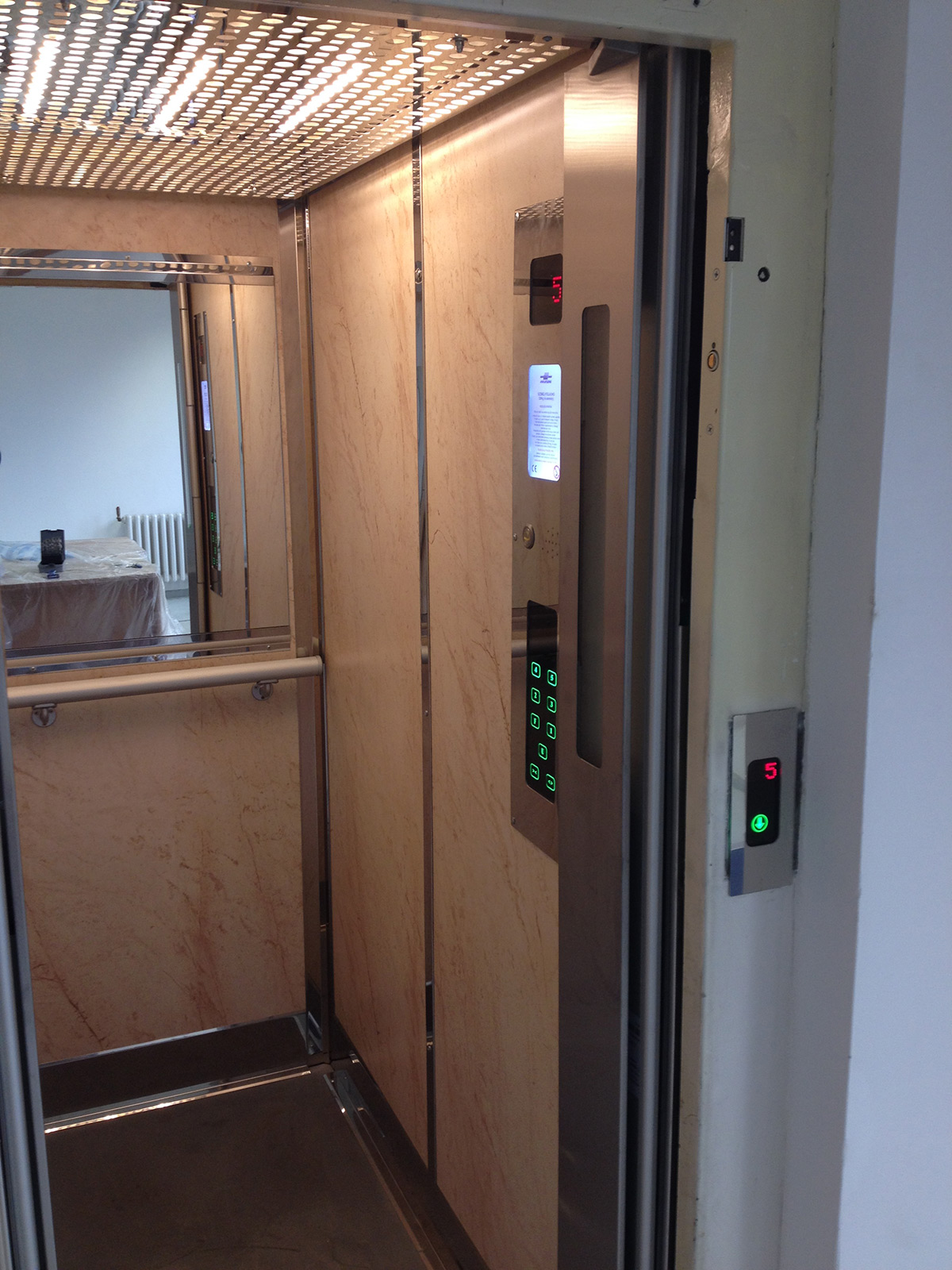 Budapest, II. kerület, Kitaibel Pál u. 1.