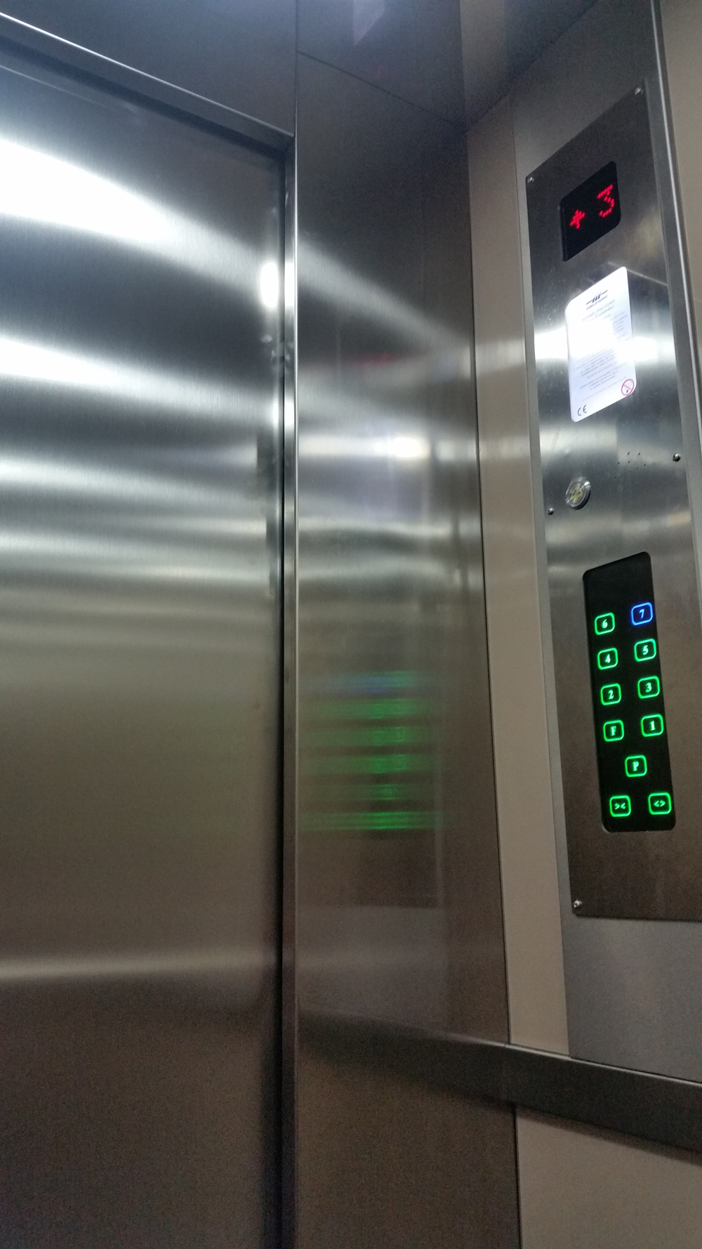 Nemzeti Élelmiszerlánc-biztonsági Hivatal - személyfelvonó